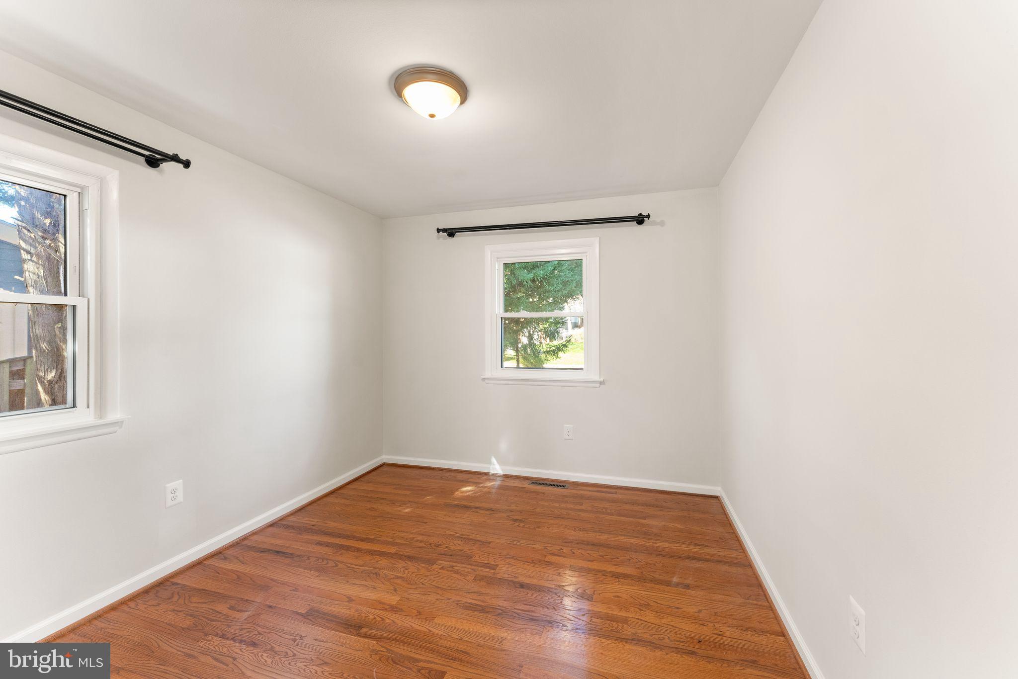 QUINCE ORCHARD VALLEY - Residential