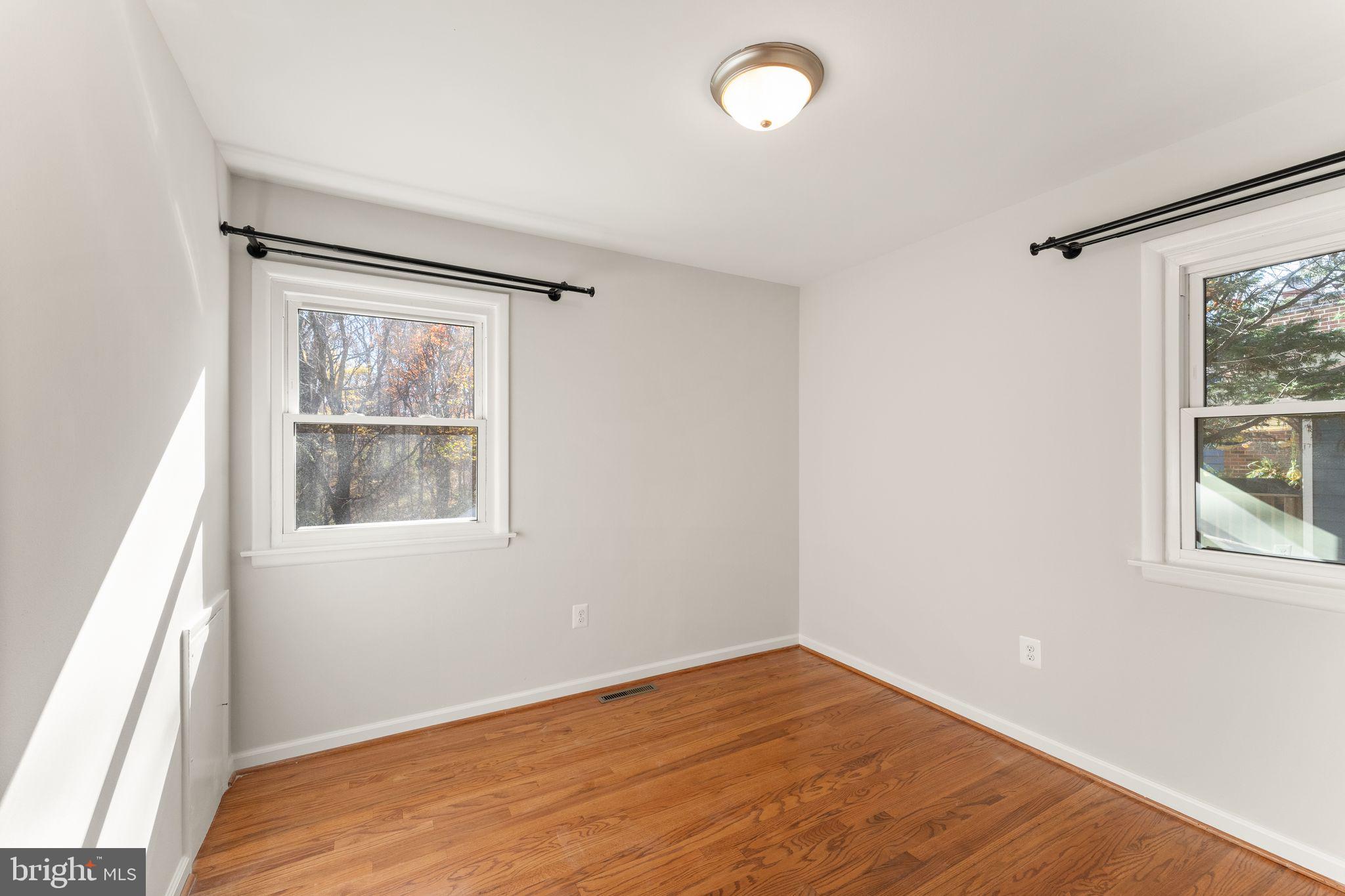 QUINCE ORCHARD VALLEY - Residential