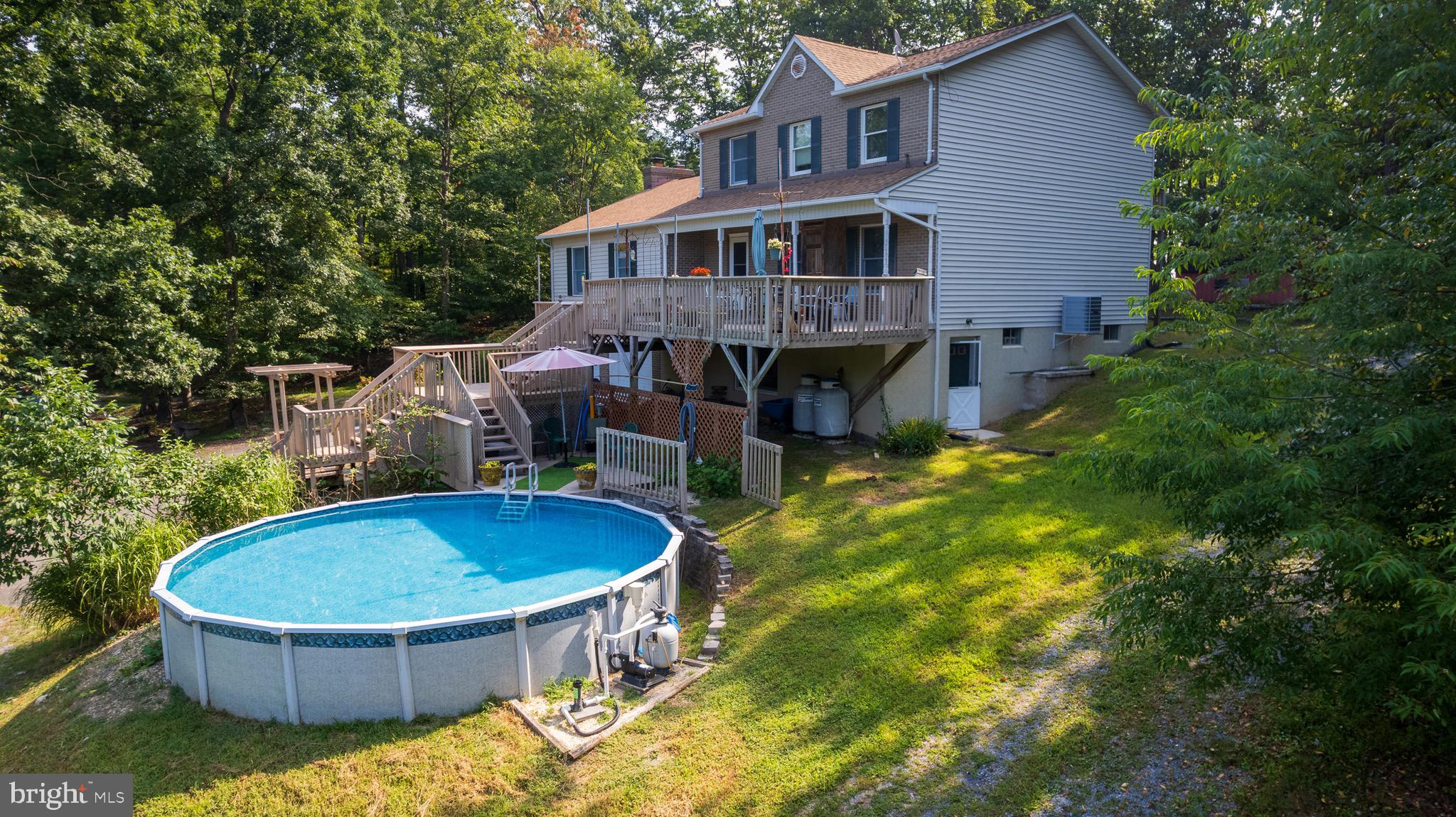 COUNTRY ACRES - Residential