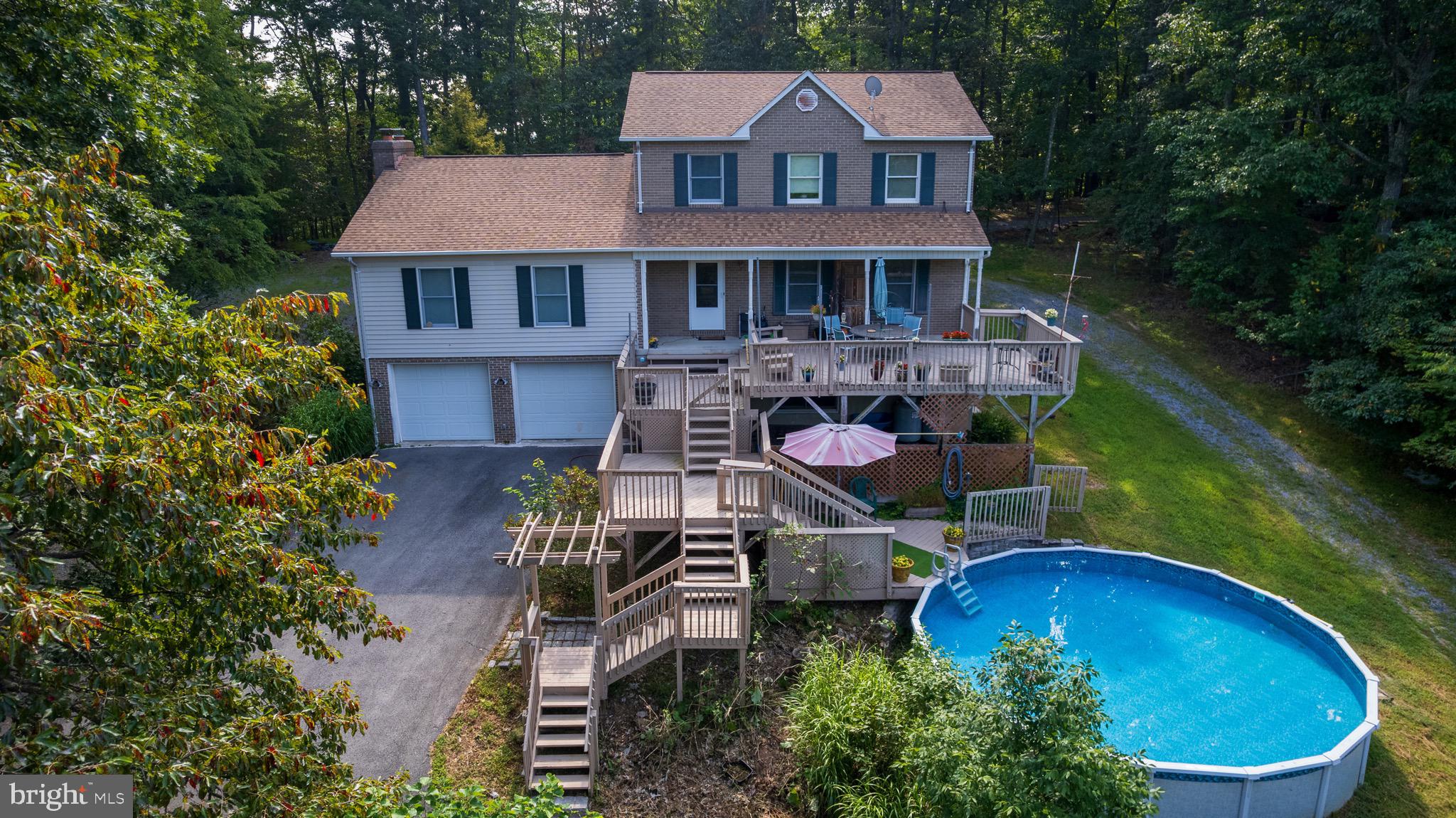 COUNTRY ACRES - Residential