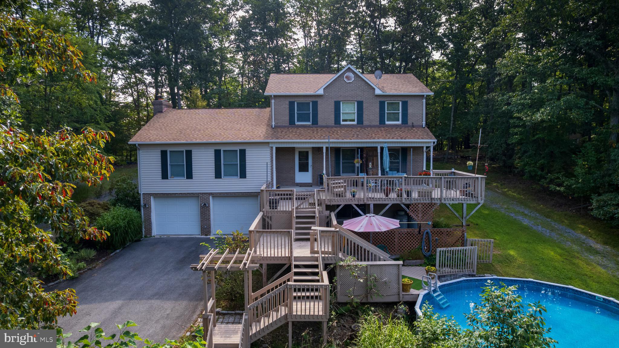 COUNTRY ACRES - Residential