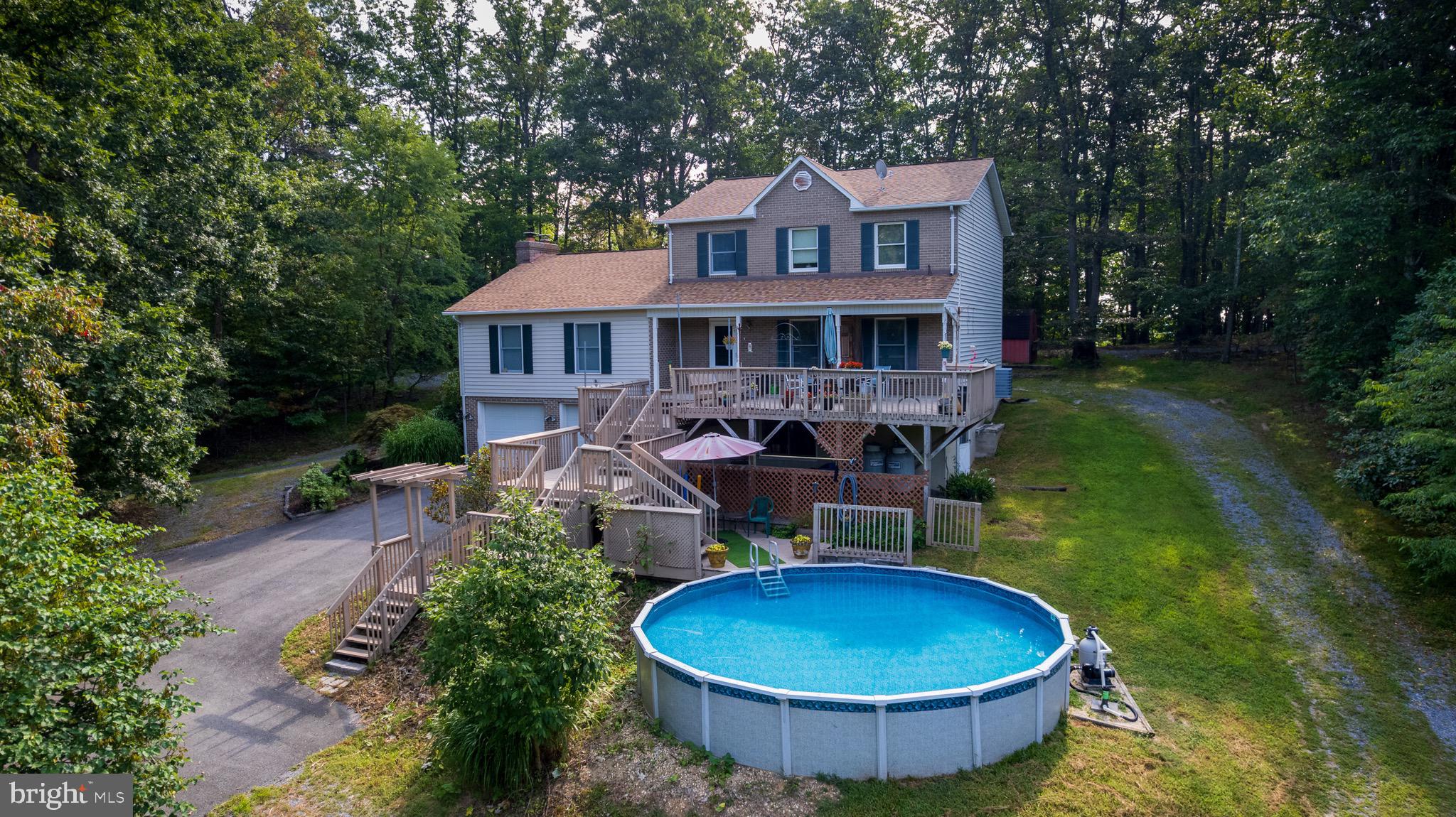 COUNTRY ACRES - Residential