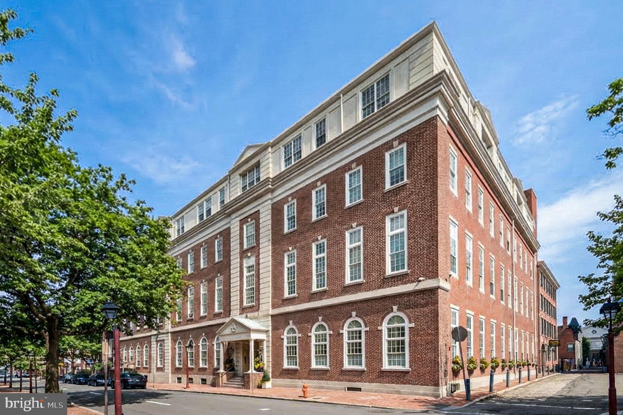 SOCIETY HILL - Residential