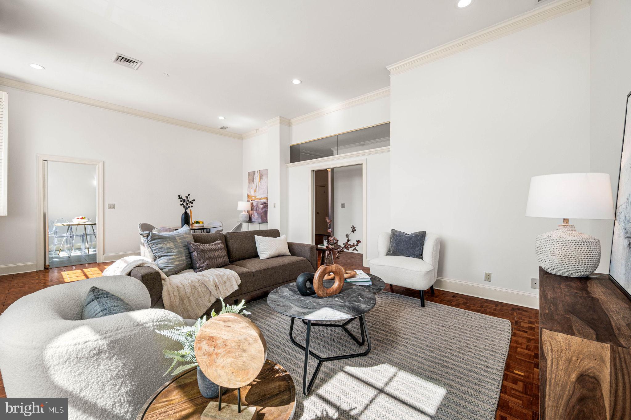 SOCIETY HILL - Residential