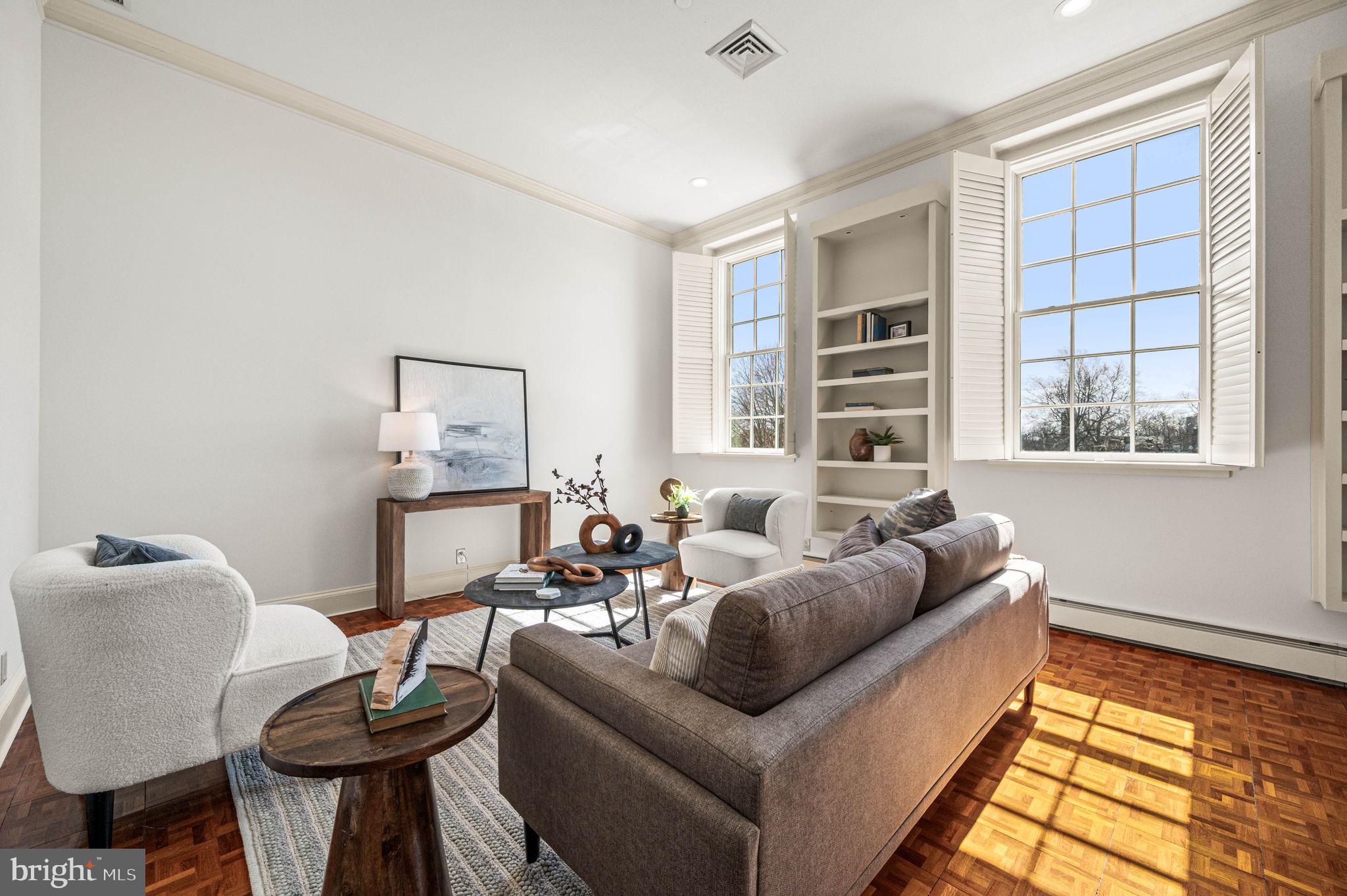 SOCIETY HILL - Residential