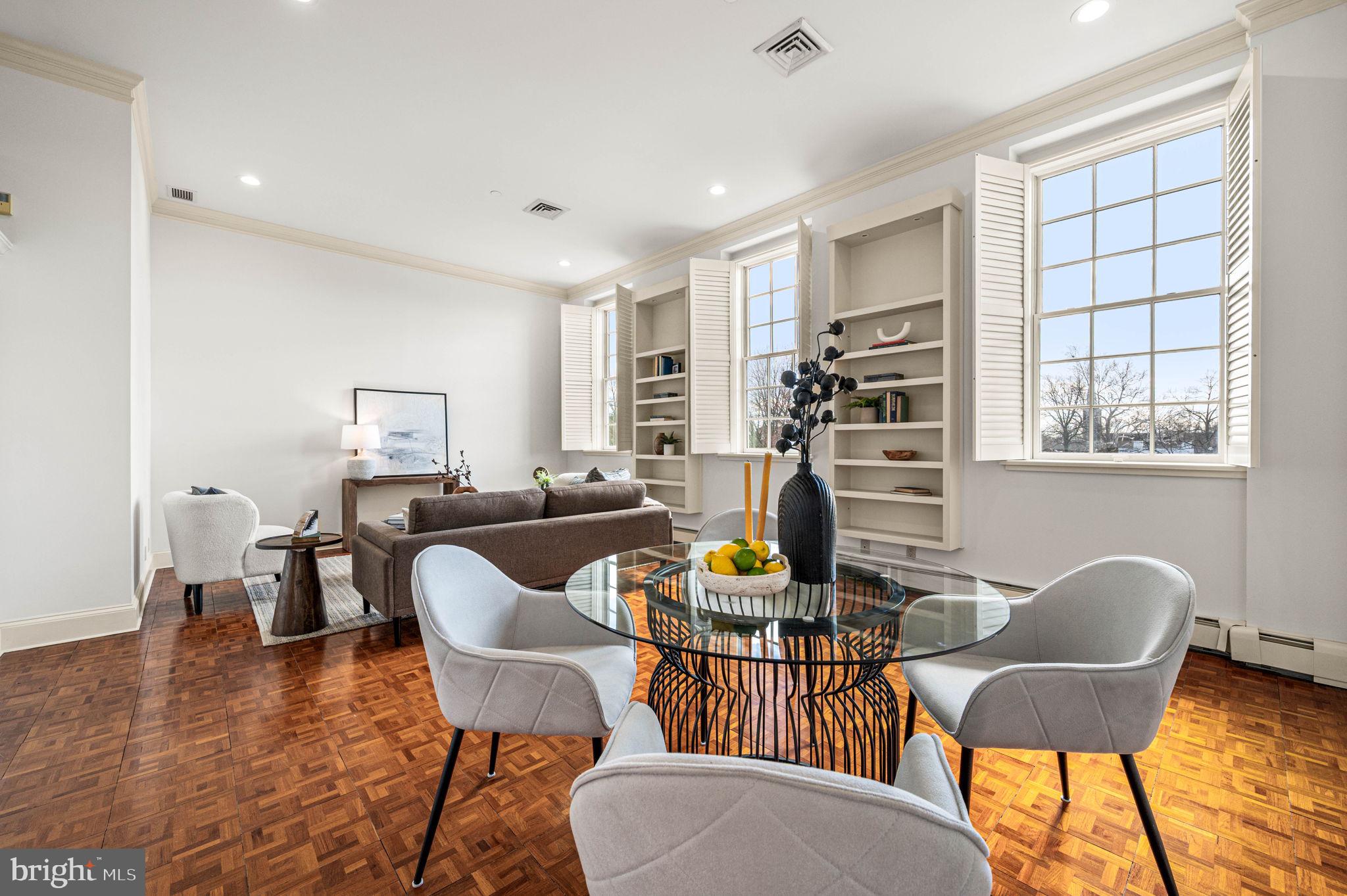 SOCIETY HILL - Residential