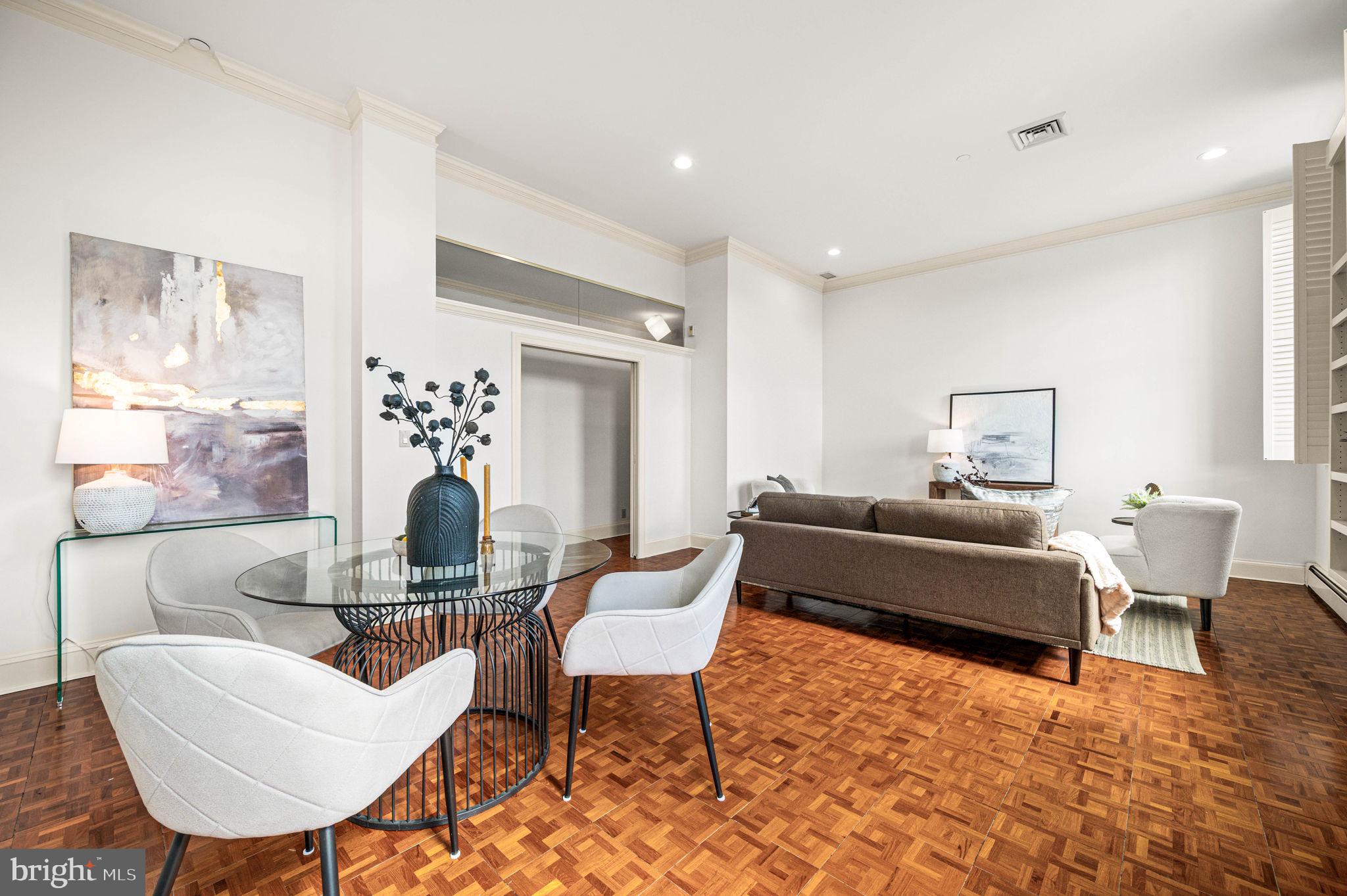 SOCIETY HILL - Residential