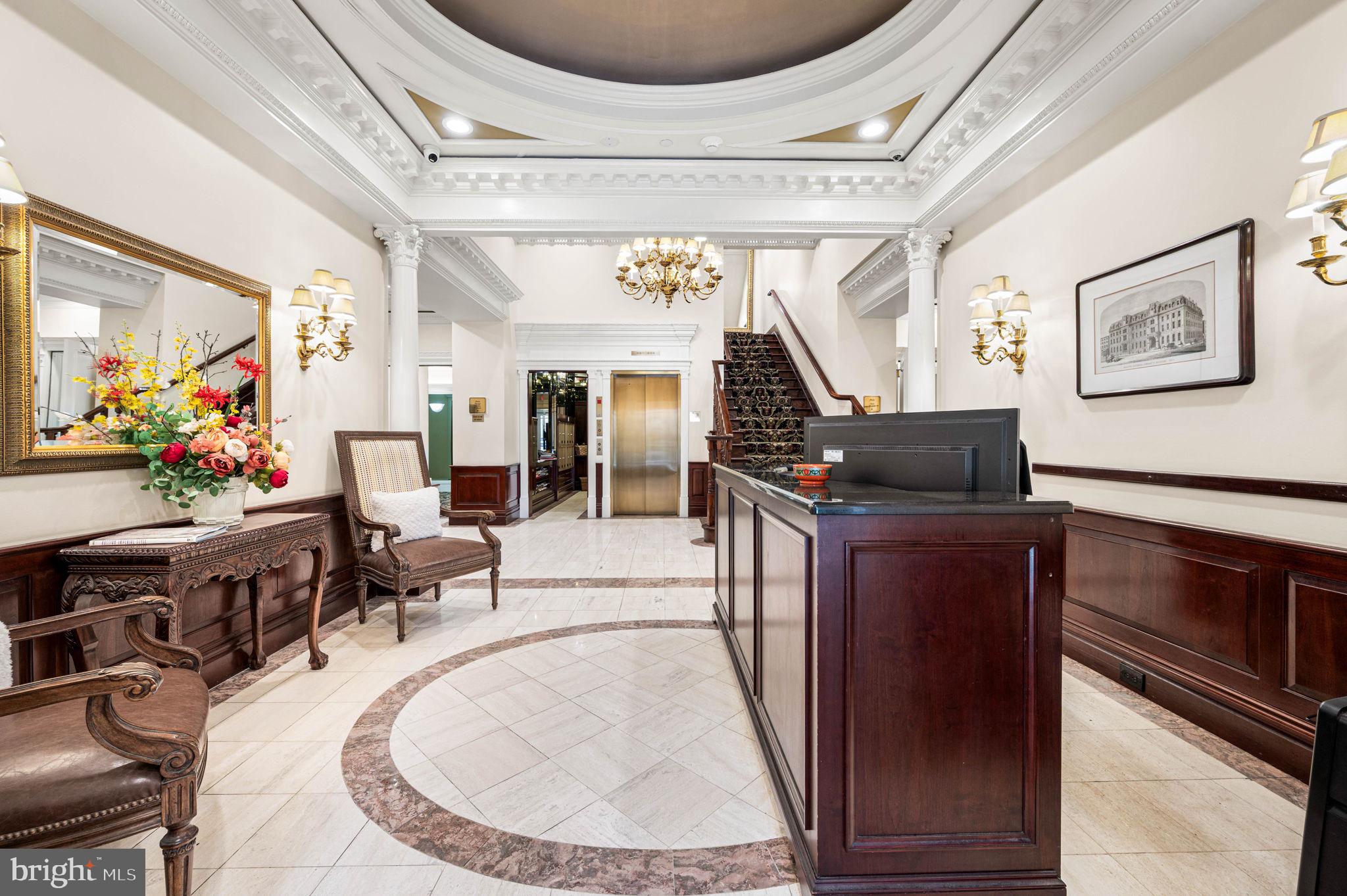 SOCIETY HILL - Residential