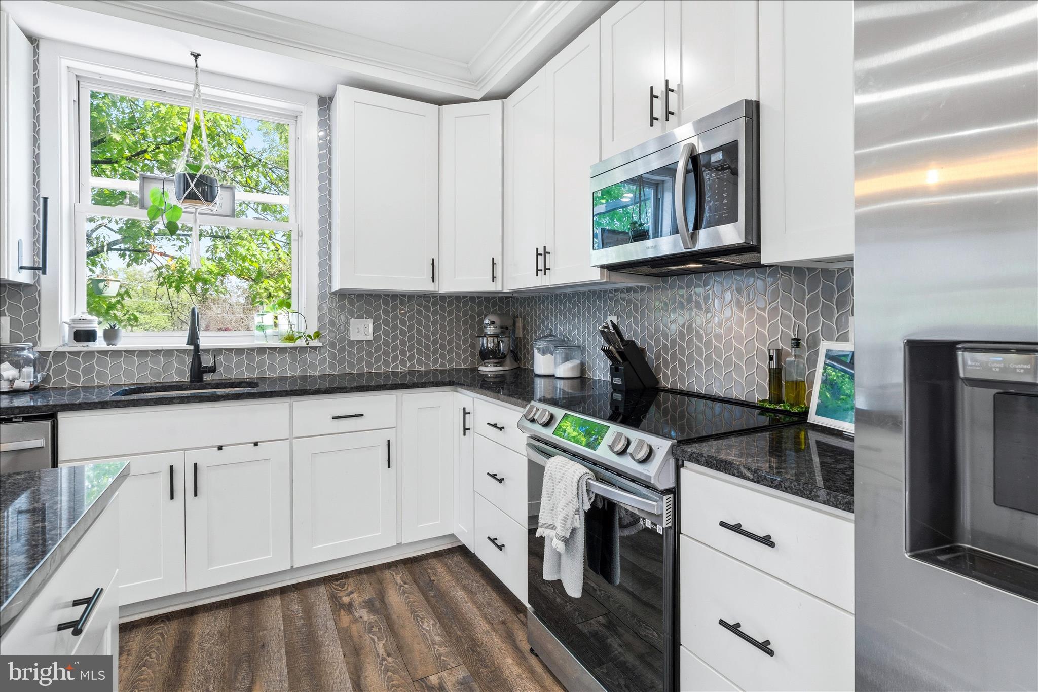 MOUNT WASHINGTON - Residential