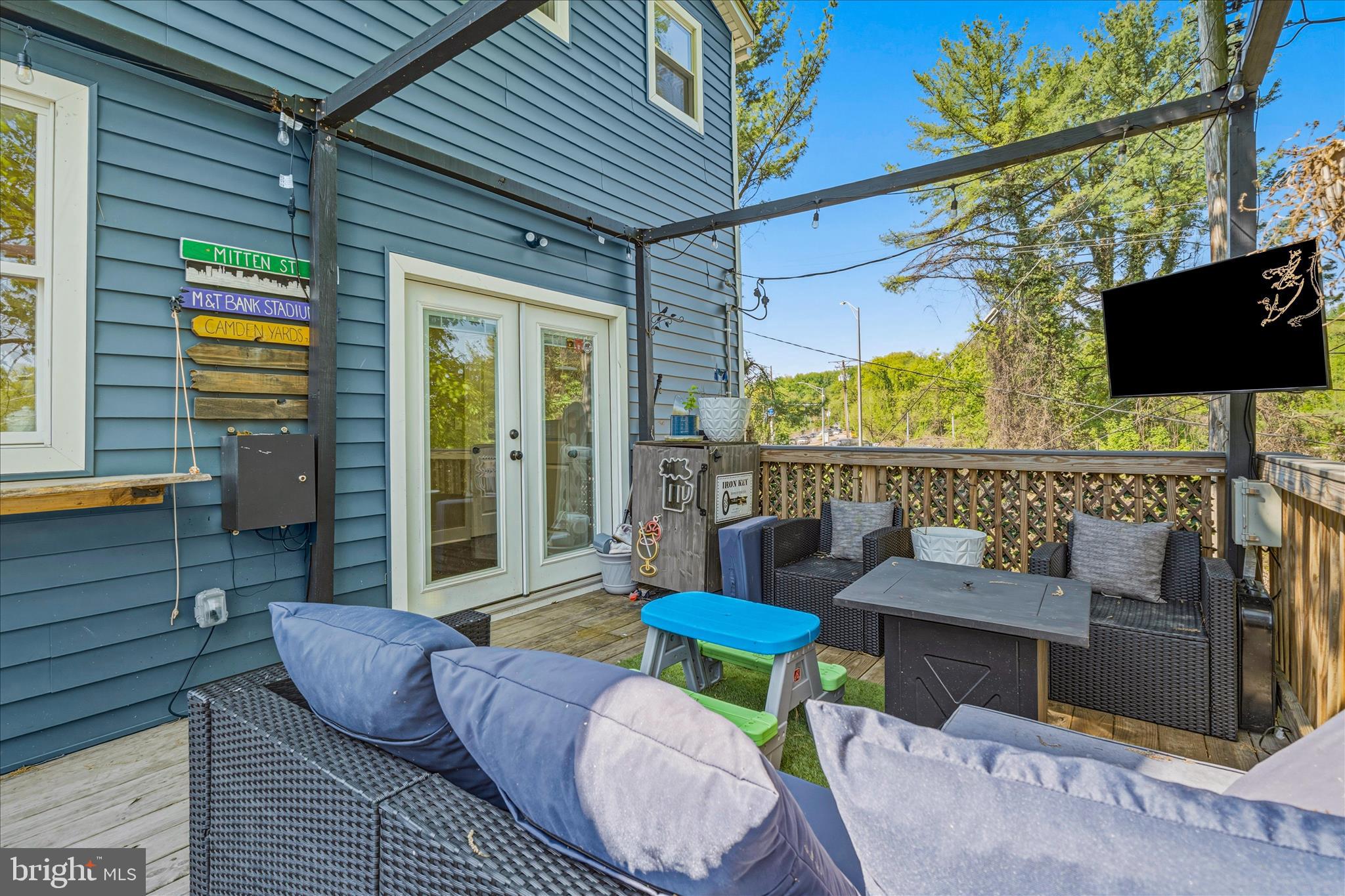 MOUNT WASHINGTON - Residential