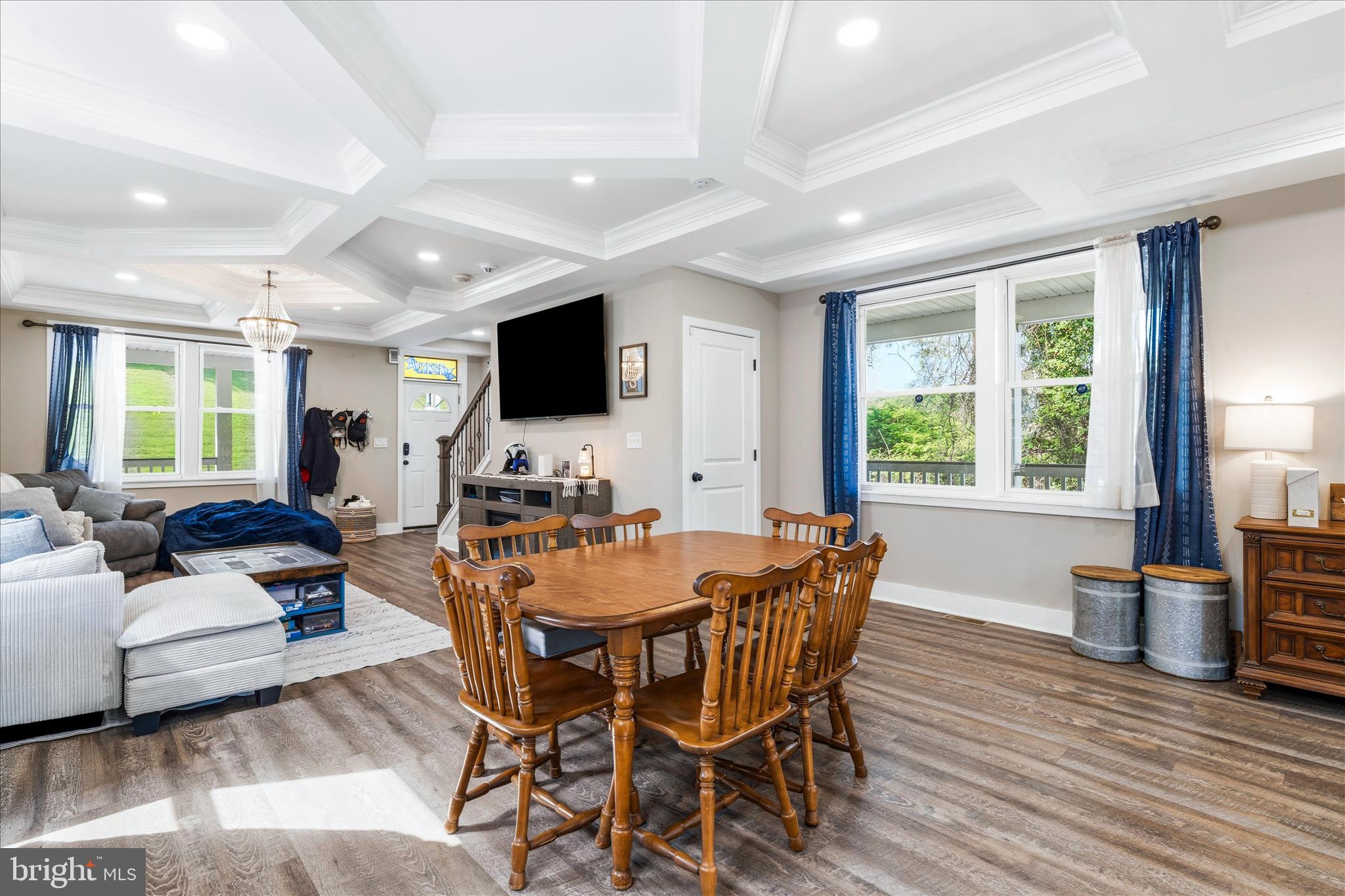 MOUNT WASHINGTON - Residential