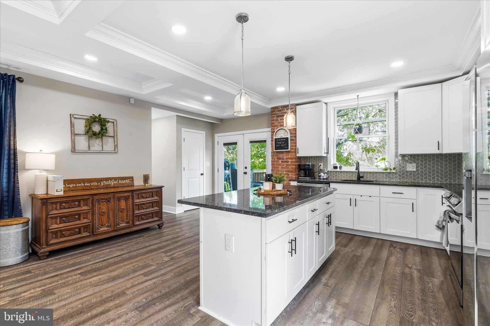 MOUNT WASHINGTON - Residential