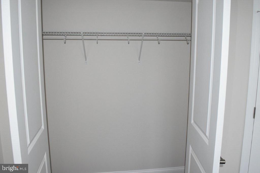 OXFORD SQUARE - Residential