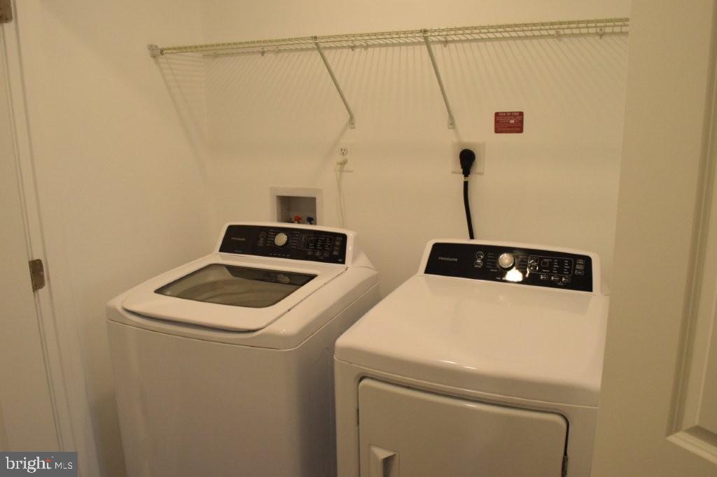 OXFORD SQUARE - Residential