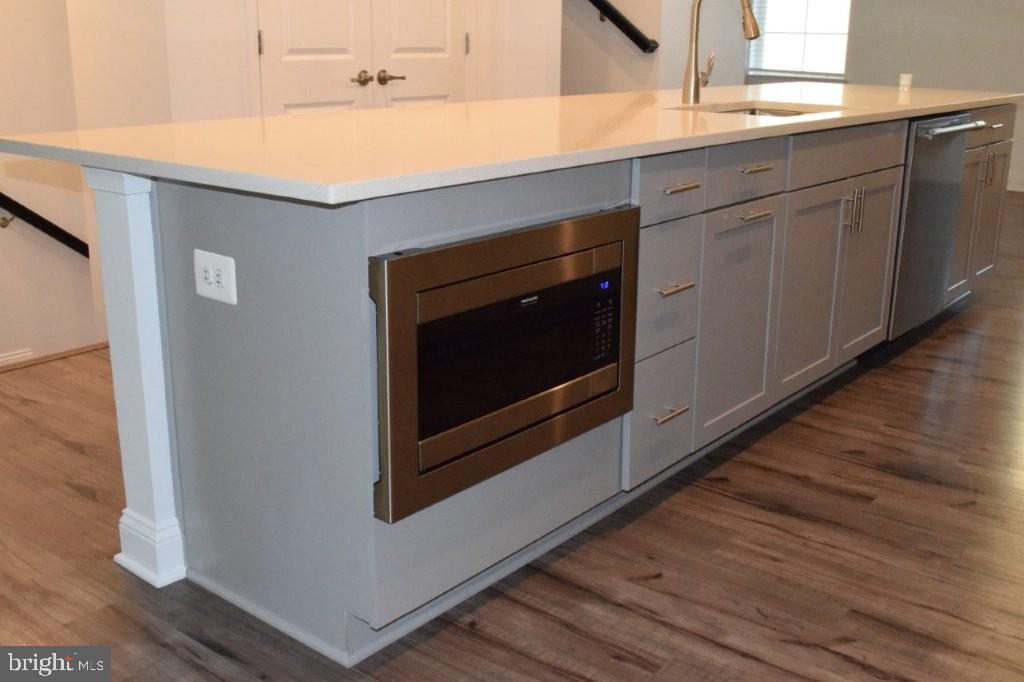 OXFORD SQUARE - Residential