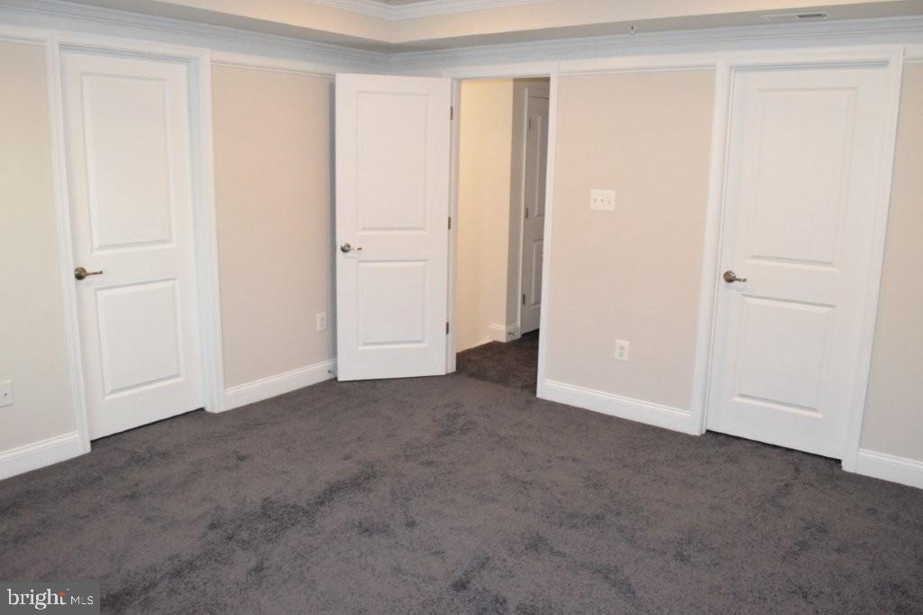 OXFORD SQUARE - Residential