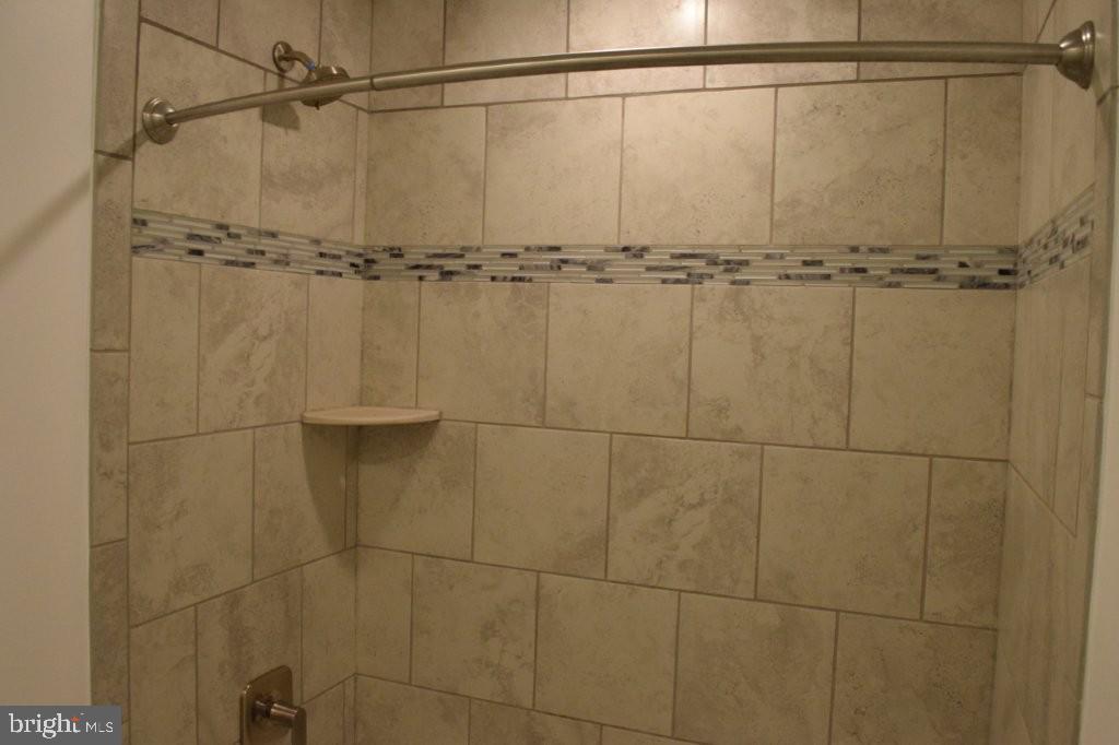 OXFORD SQUARE - Residential