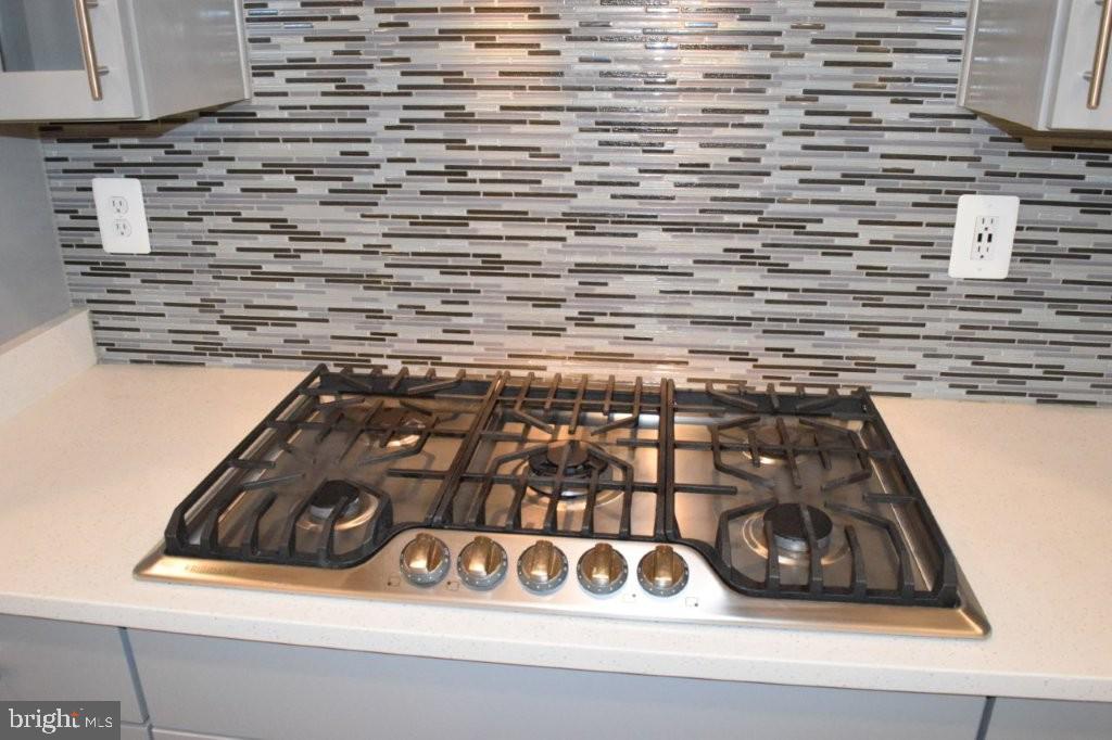 OXFORD SQUARE - Residential