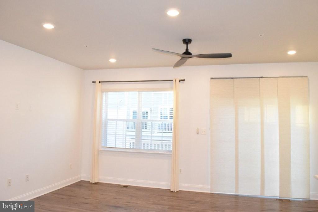 OXFORD SQUARE - Residential