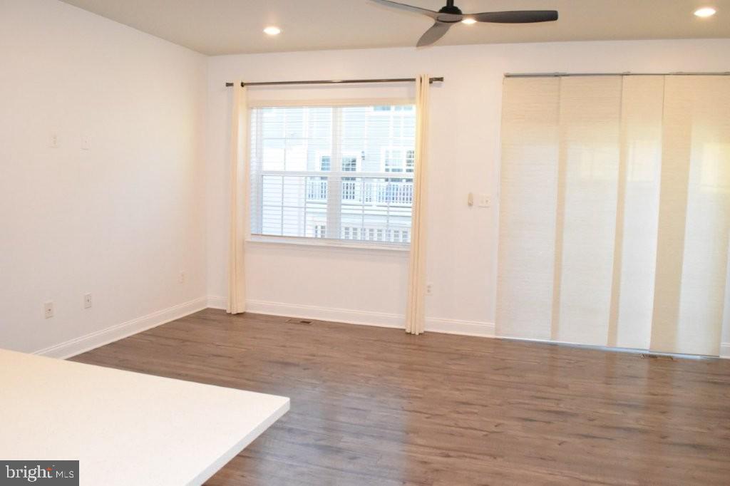 OXFORD SQUARE - Residential