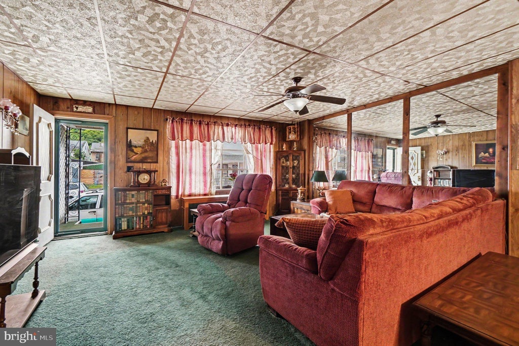 Photo of 114 S Shamokin Street, SHAMOKIN, PA 17872 (MLS # PANU2003468)