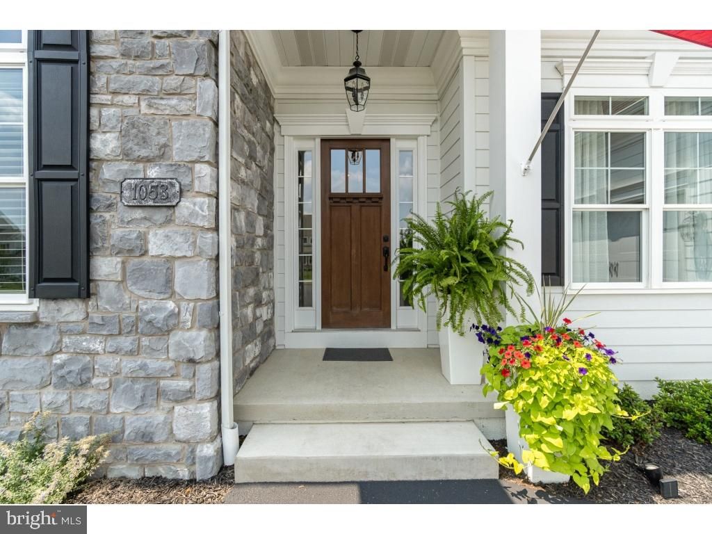 Photo of 1053 LITITZ BEND DR, LITITZ, PA 17543 (MLS # PALA2037796)