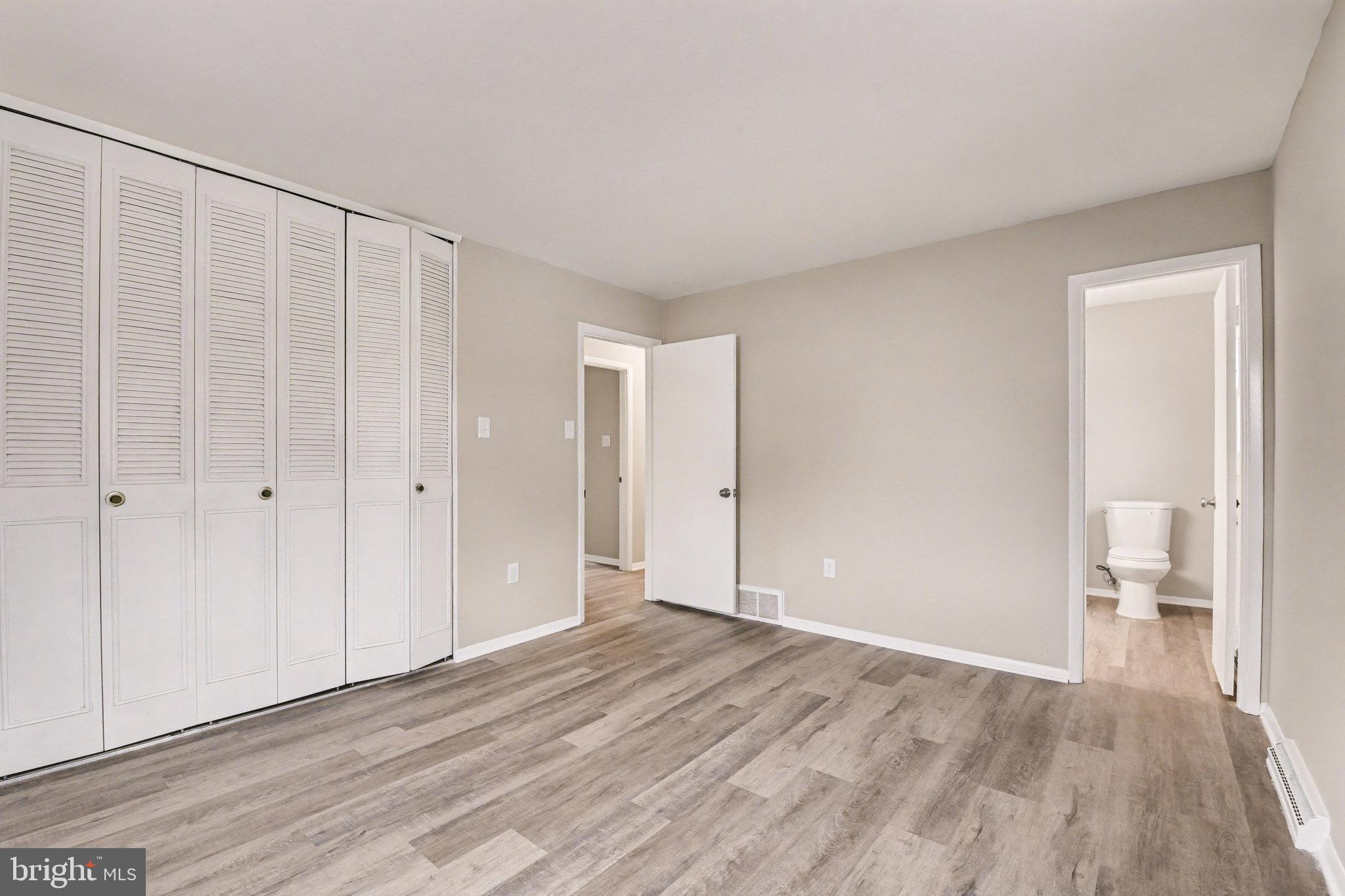 STONEY CREEK MANOR - Residential