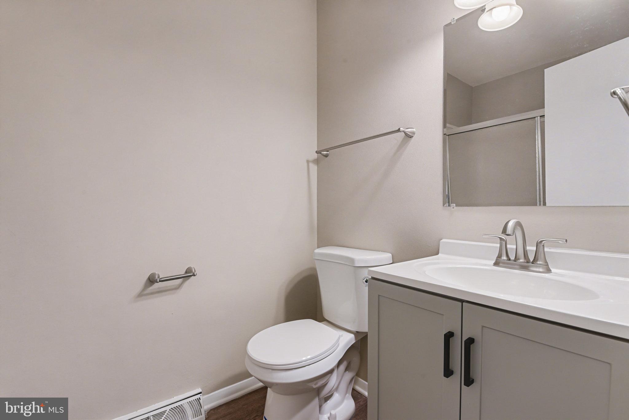 STONEY CREEK MANOR - Residential