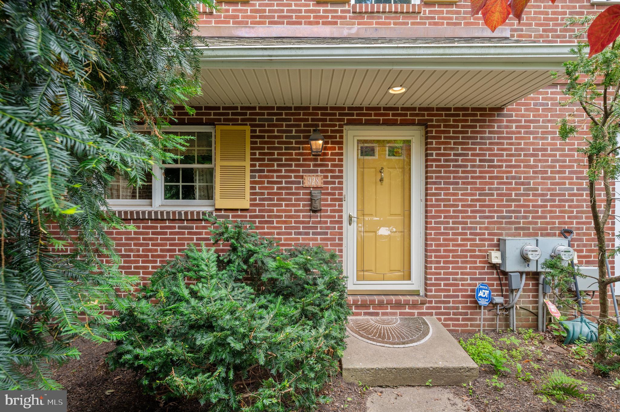 928 DOGWOOD LANE