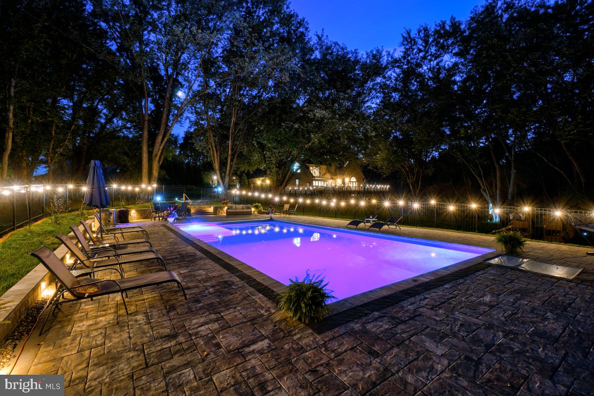 DARNESTOWN OUTSIDE - Residential