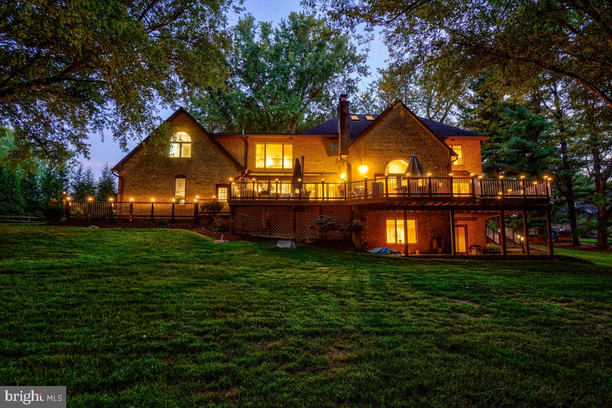 DARNESTOWN OUTSIDE - Residential