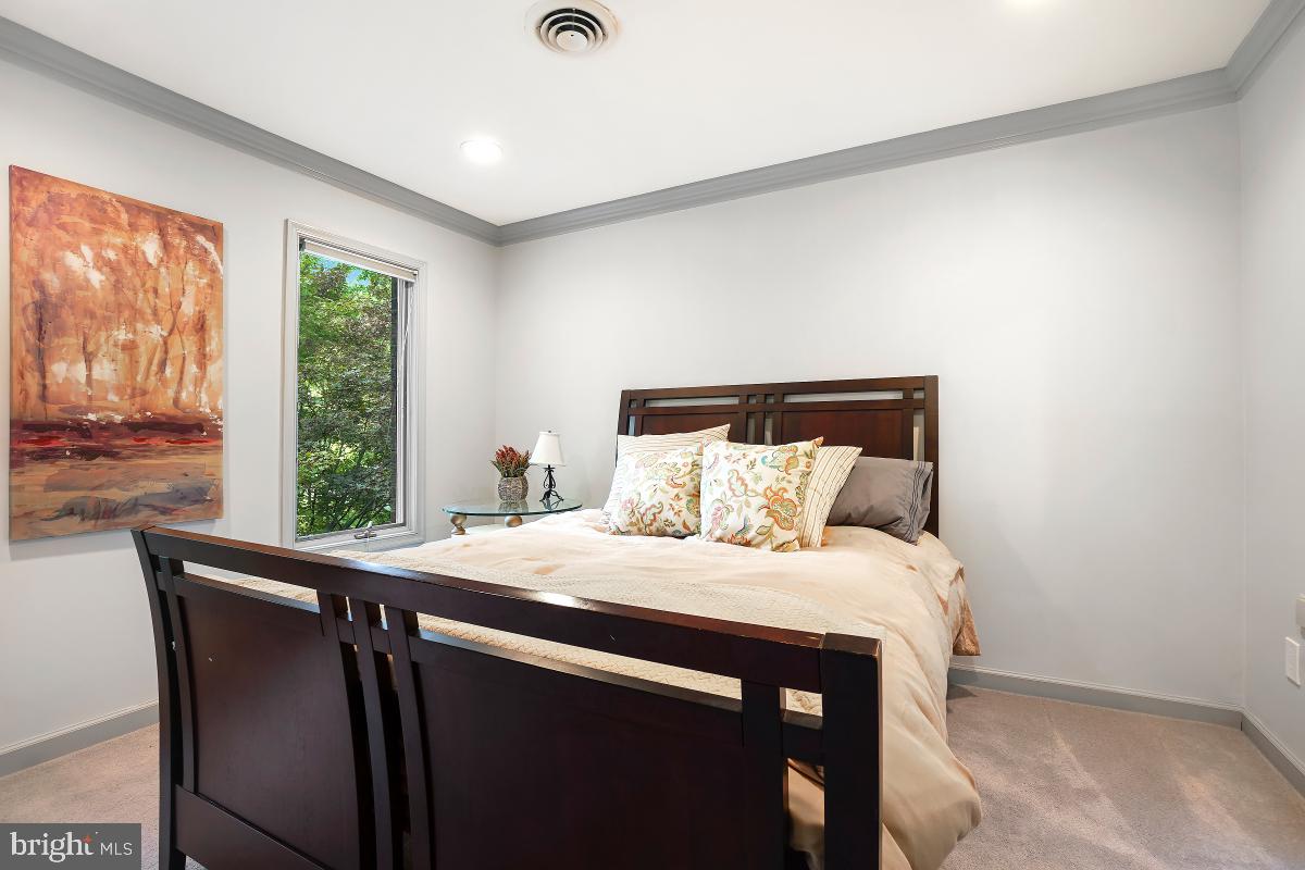 DARNESTOWN OUTSIDE - Residential