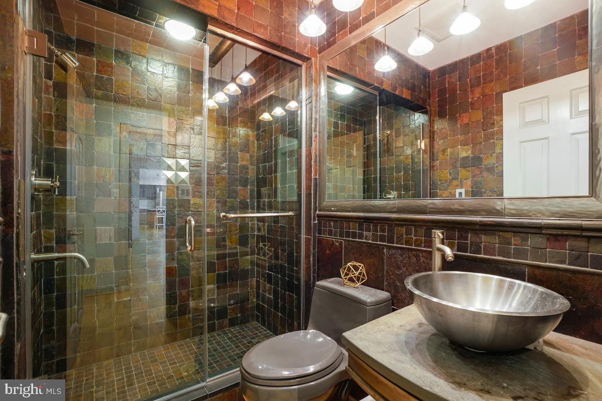 DARNESTOWN OUTSIDE - Residential