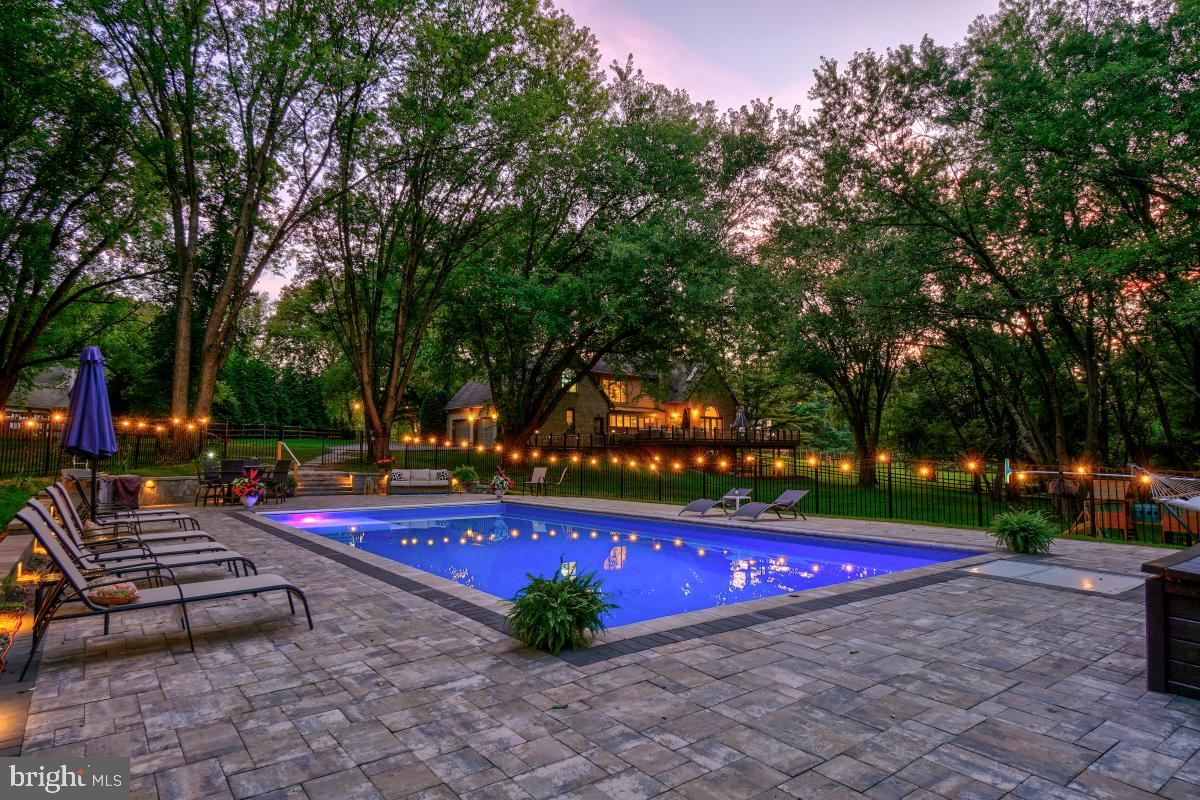 DARNESTOWN OUTSIDE - Residential