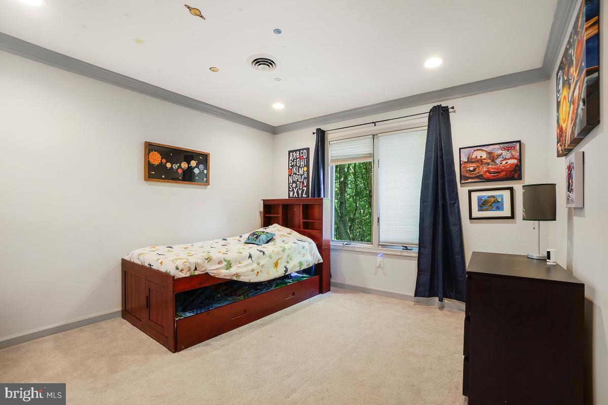 DARNESTOWN OUTSIDE - Residential