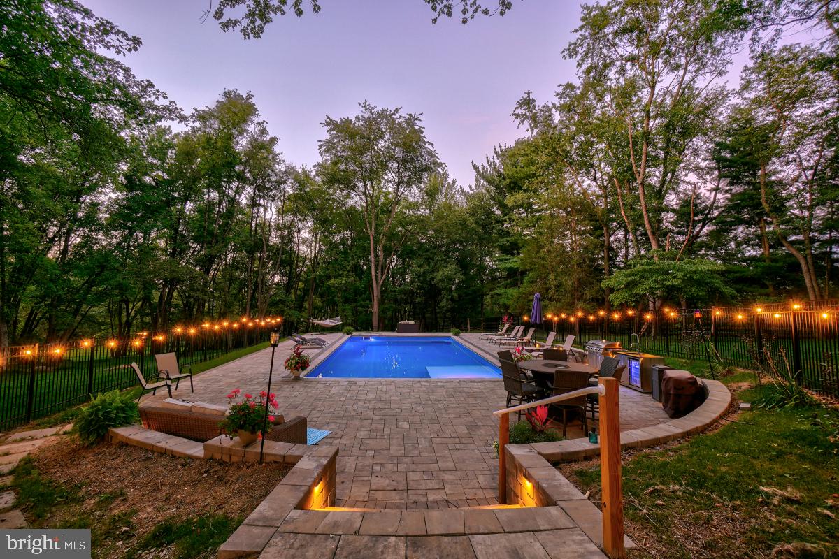 DARNESTOWN OUTSIDE - Residential