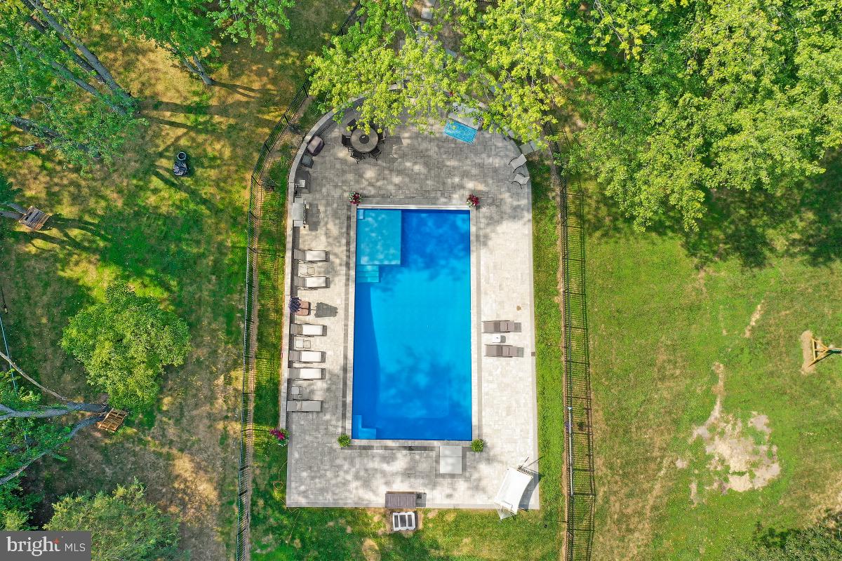 DARNESTOWN OUTSIDE - Residential