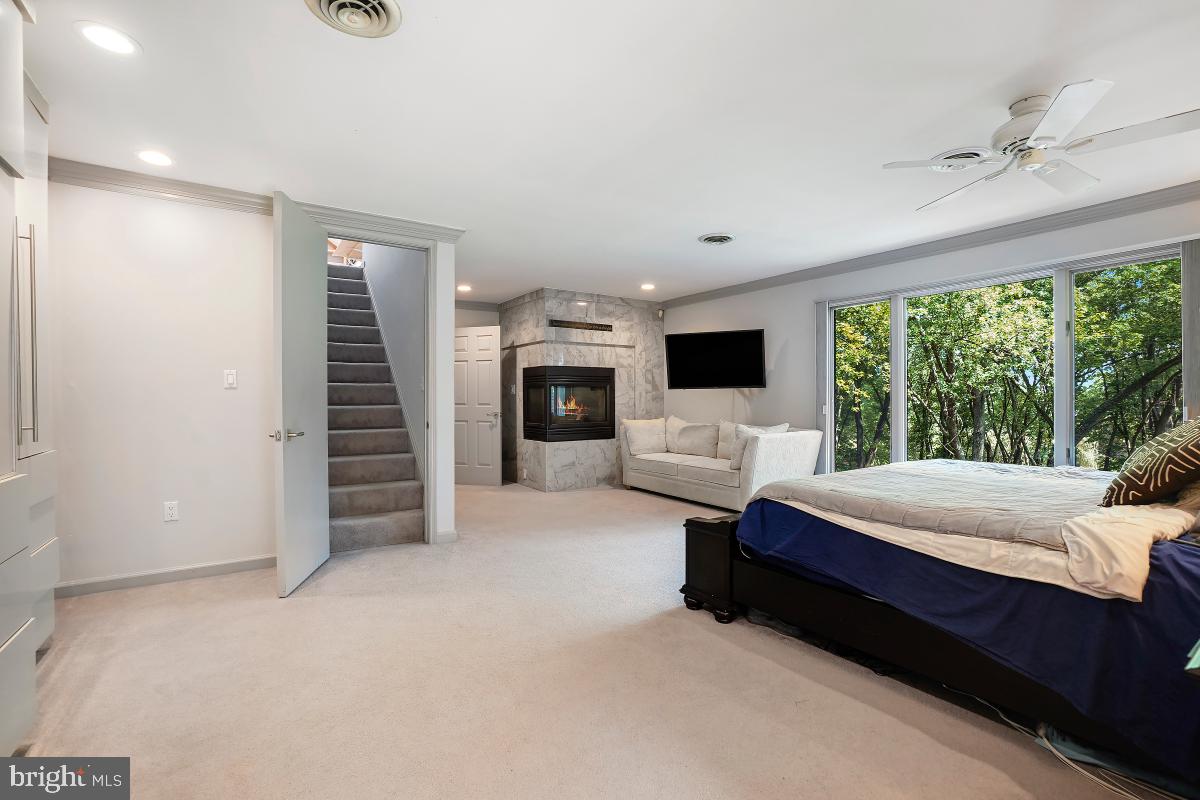 DARNESTOWN OUTSIDE - Residential