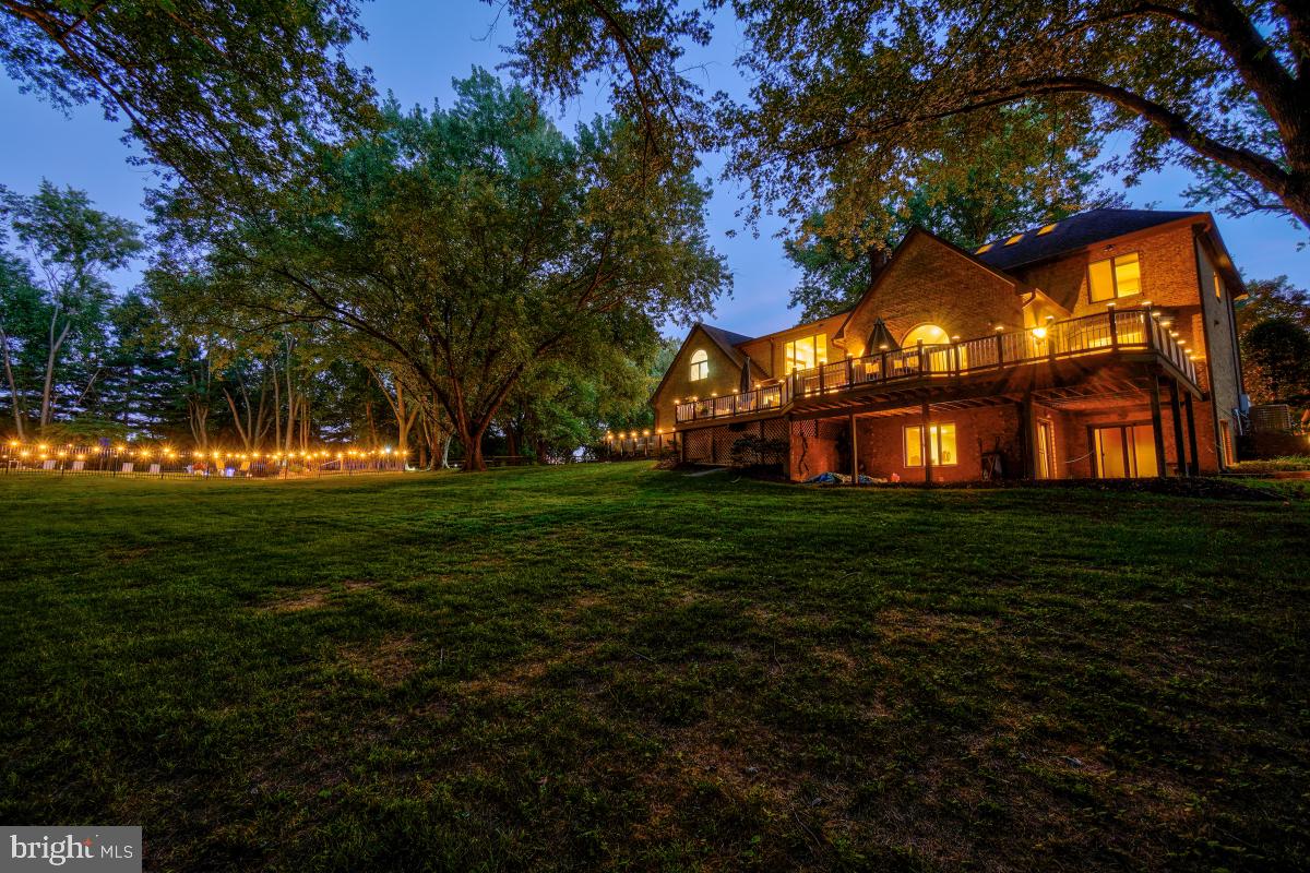 DARNESTOWN OUTSIDE - Residential