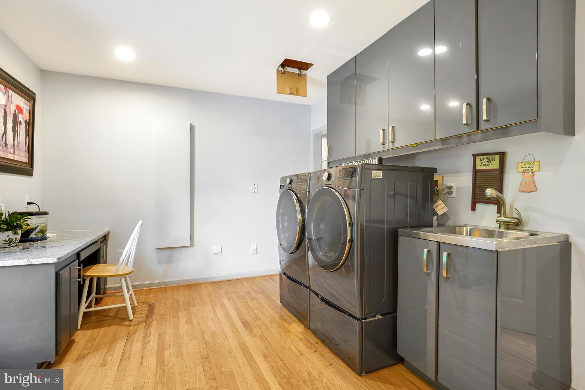 DARNESTOWN OUTSIDE - Residential