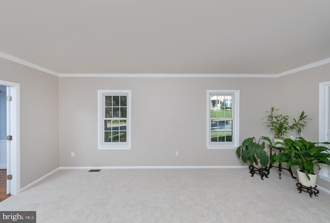 MAYFAIR - Residential