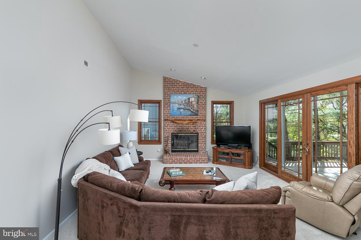 MAYFAIR - Residential