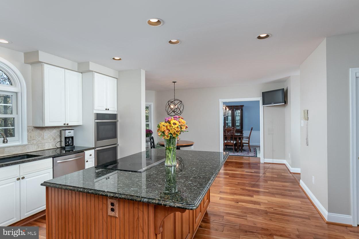 MAYFAIR - Residential