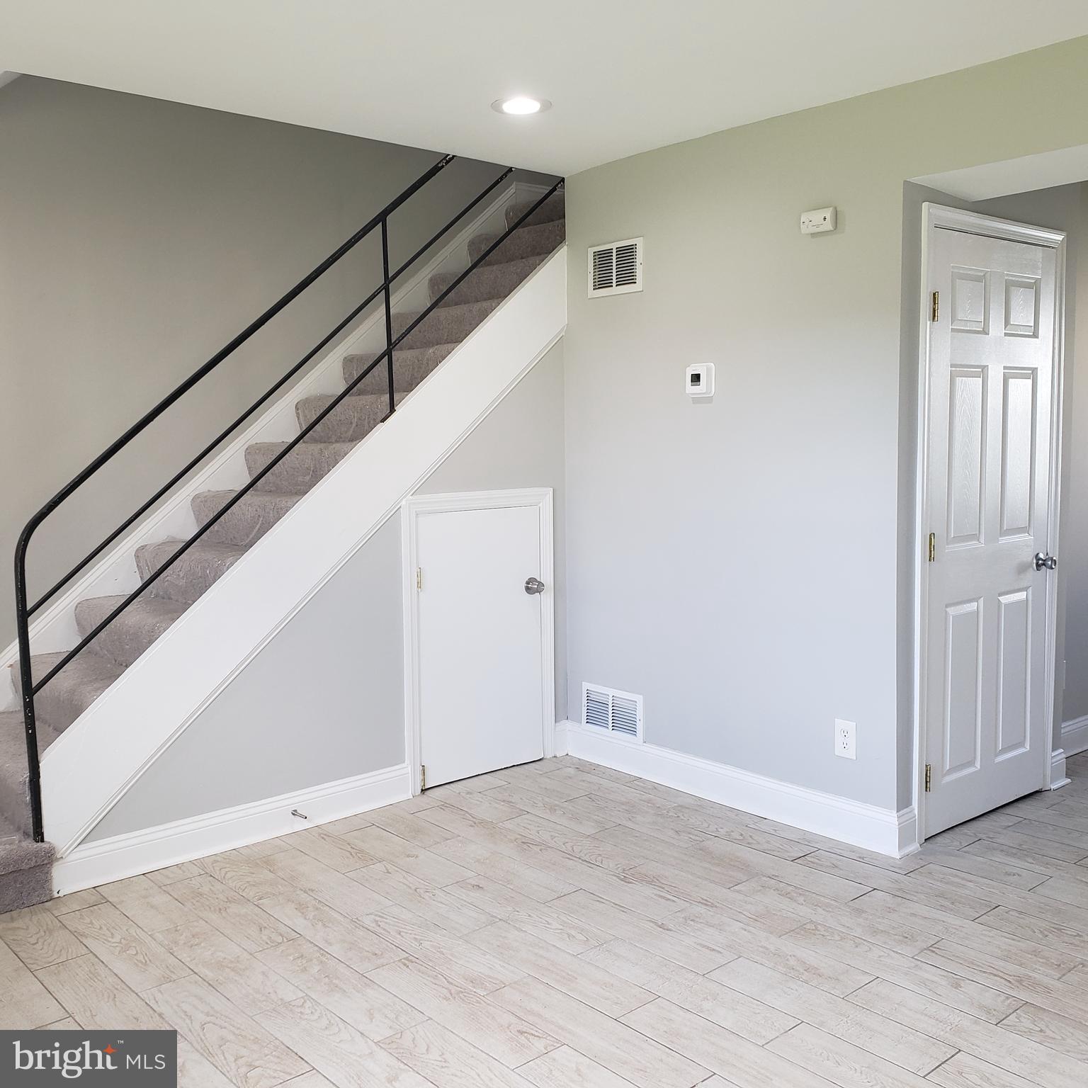 IVERSON VILLAGE CONDO - Residential Lease