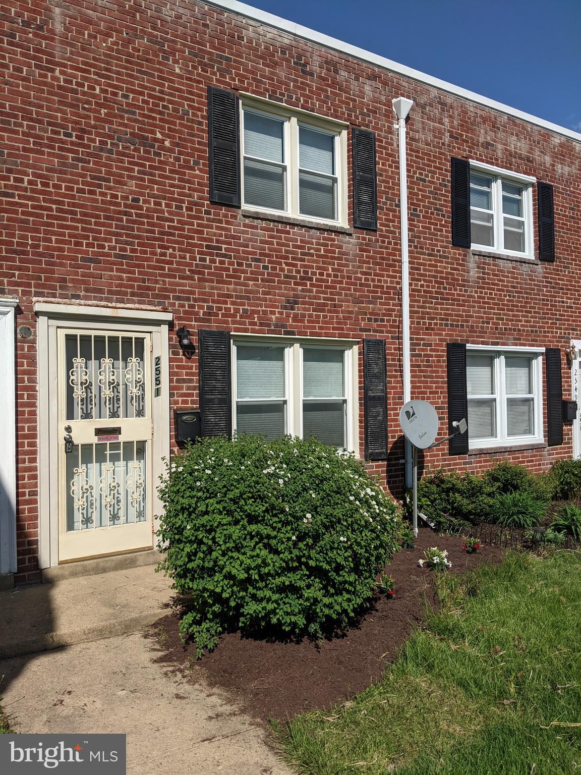 IVERSON VILLAGE CONDO - Residential Lease