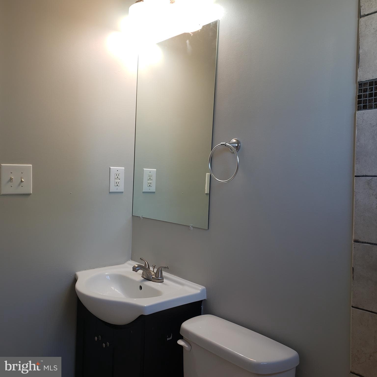 IVERSON VILLAGE CONDO - Residential Lease