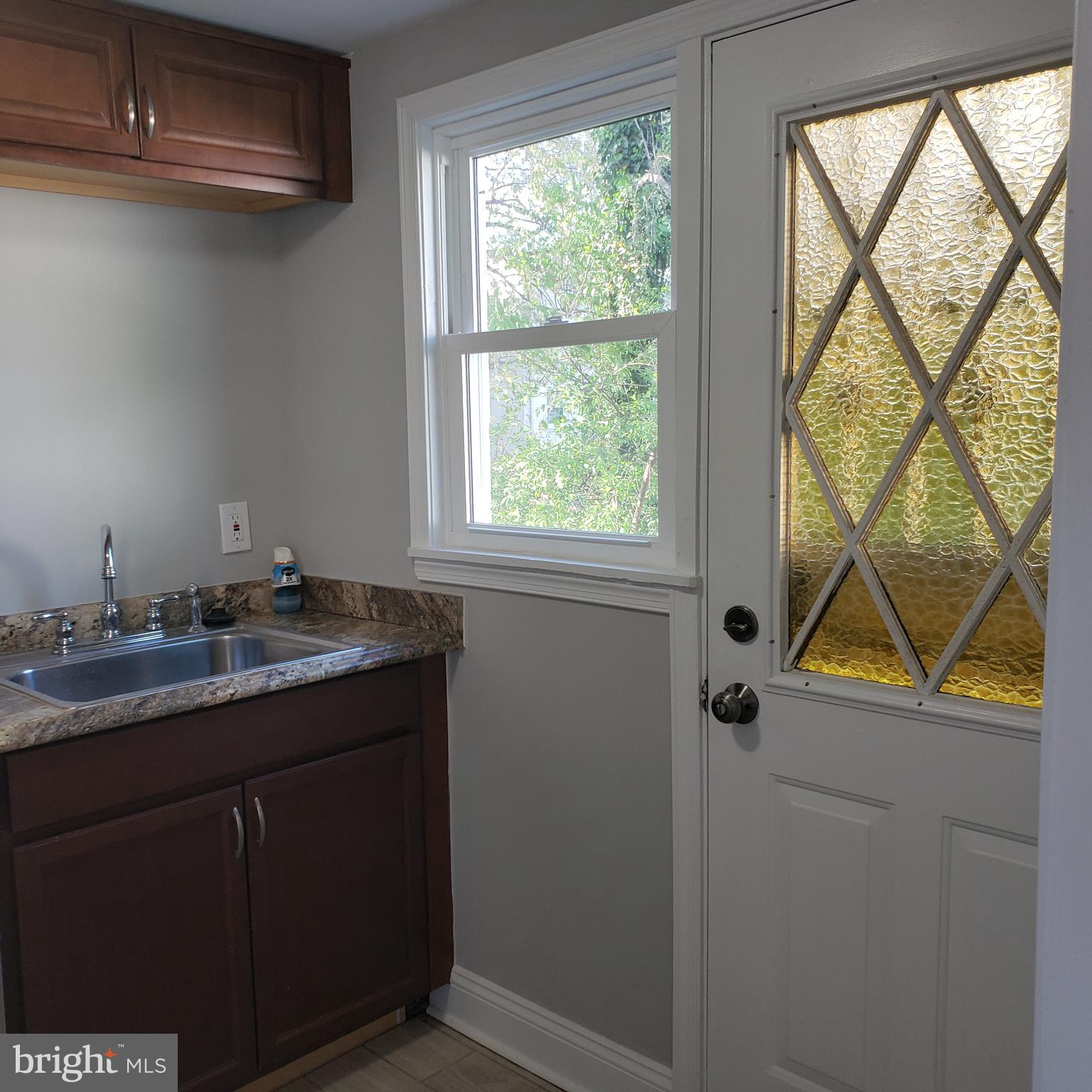 IVERSON VILLAGE CONDO - Residential Lease