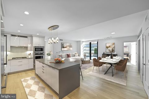 45 SUTTON SQUARE SW 1118 WASHINGTON DC 20024