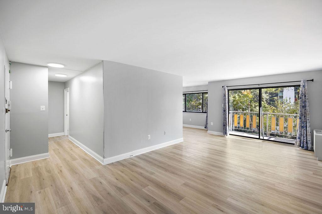 PINEWAY TOWERS - Residential