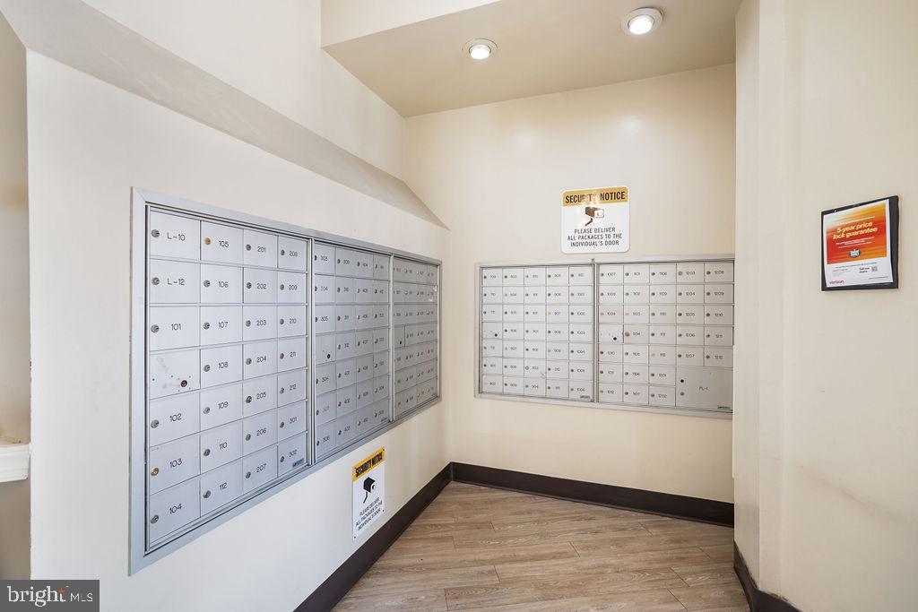 PINEWAY TOWERS - Residential